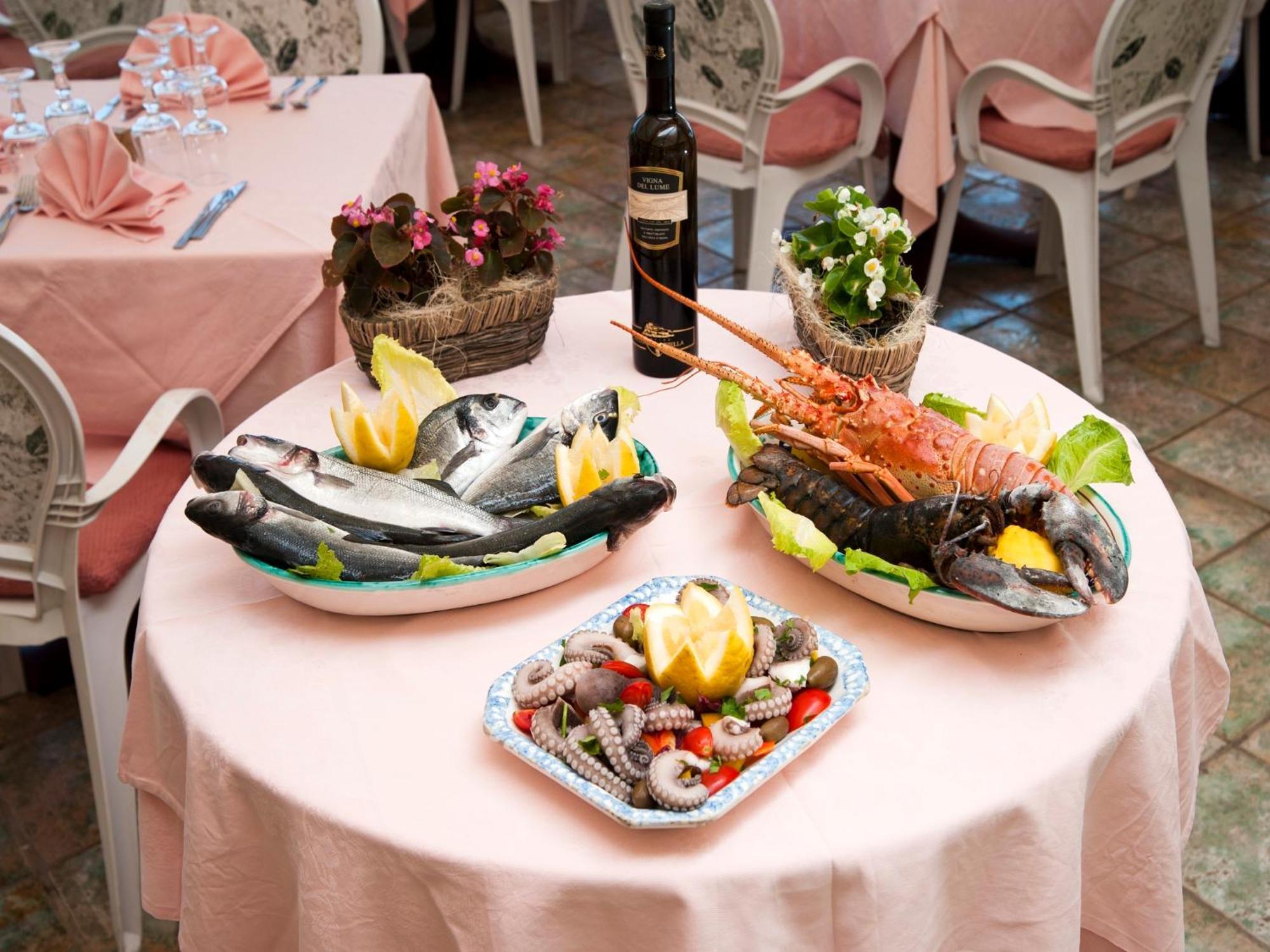 Hotel Giardino Delle Ninfe E La Fenice Ischia Luaran gambar